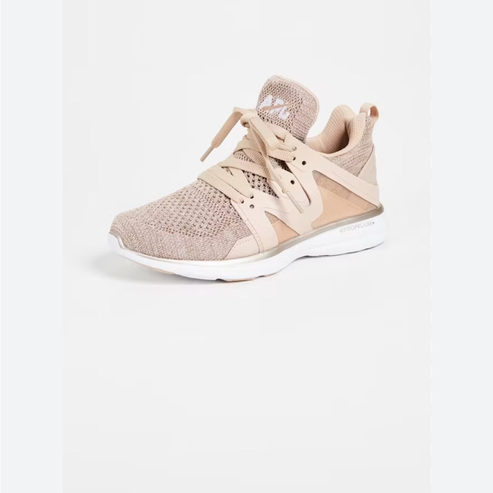 APL Women’s Techloom Ascend